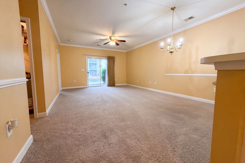 Photo 3 of 33 of 6253 Catalina Dr, North Myrtle Beach, SC