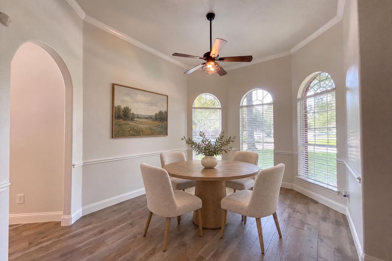 Photo 7 of 20 of 7107 Sweet Violet Trl, Humble, TX