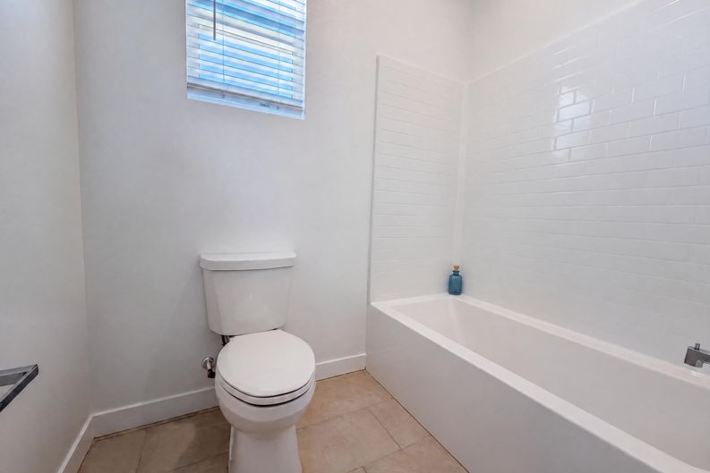 Photo 16 of 32 of 8289 Warbonnet Way, Las Vegas, NV