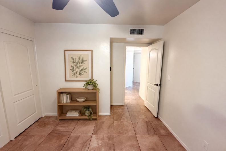 Photo 17 of 29 of 13444 N 13th St, Phoenix, AZ