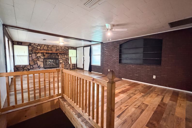 Photo 11 of 29 of 3609 Poplar Ln, Adamsville, AL
