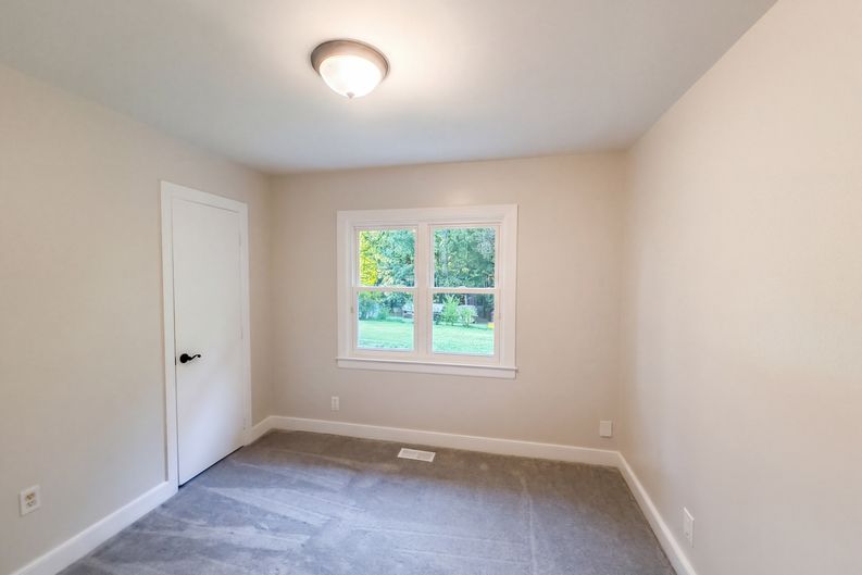 Photo 10 of 26 of 1309 Legend Rd, Raleigh, NC