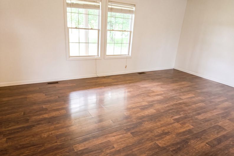 Photo 7 of 24 of 1317 Twin Brook Dr, Berea, KY