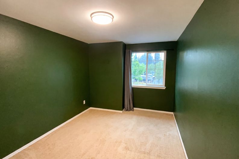 Photo 15 of 37 of 4919 106th St NE, Marysville, WA