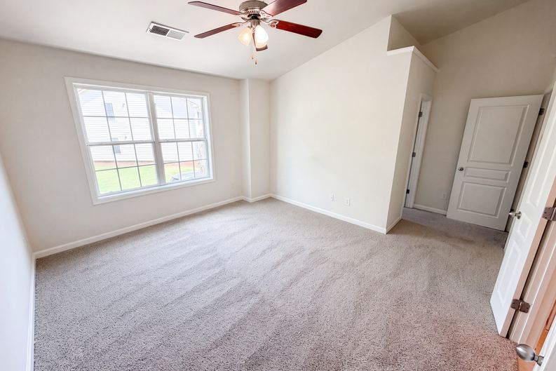 Photo 4 of 23 of 2111 Ferentz Trce, Norcross, GA