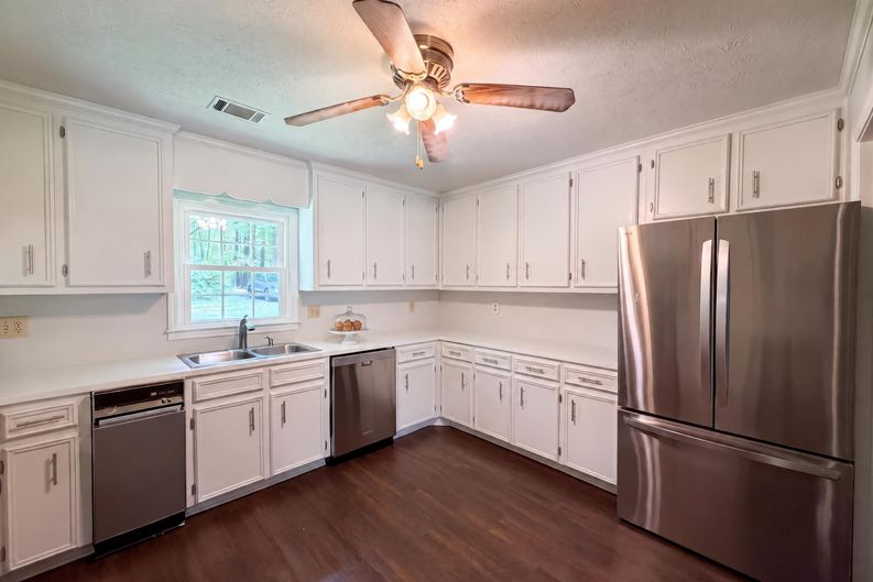 Photo 12 of 34 of 2310 McEachern School Rd, Powder Springs, GA
