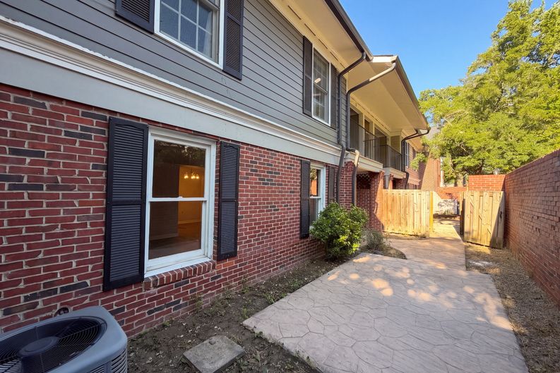 Photo 5 of 20 of 5025 Hillsboro Pike, Nashville, TN