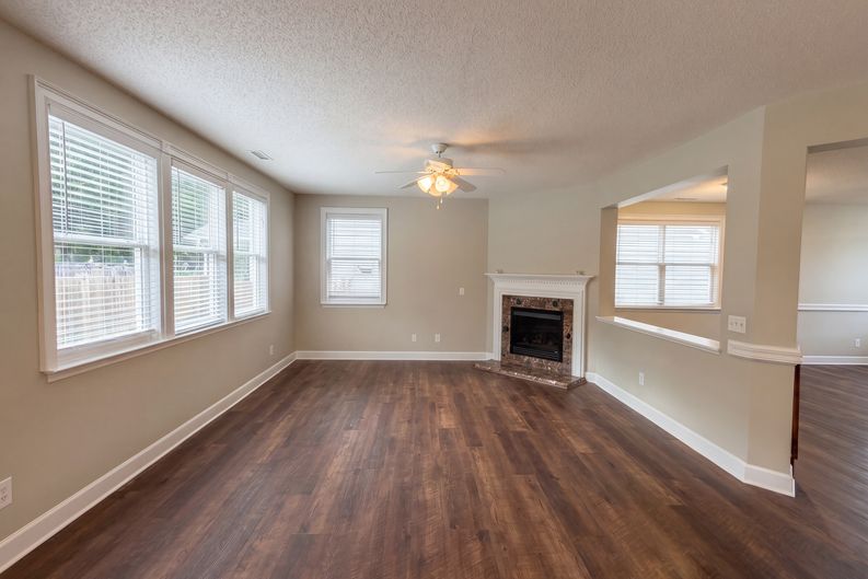 Photo 10 of 19 of 1812 Devonridge Dr, Fuquay Varina, NC