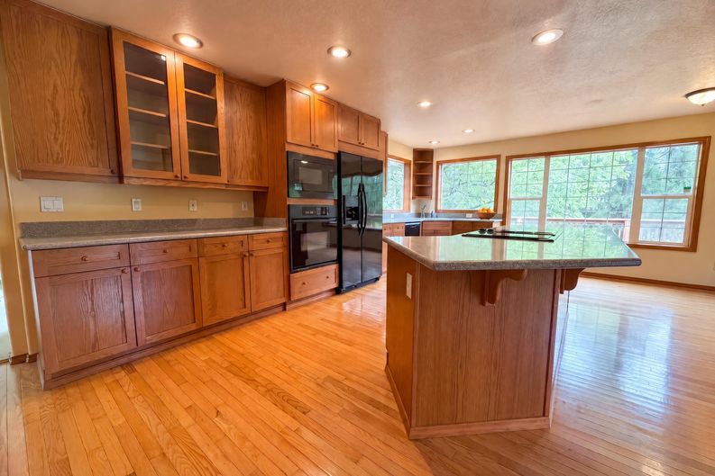 Photo 13 of 26 of 14292 SE Meadows Ln, Clackamas, OR