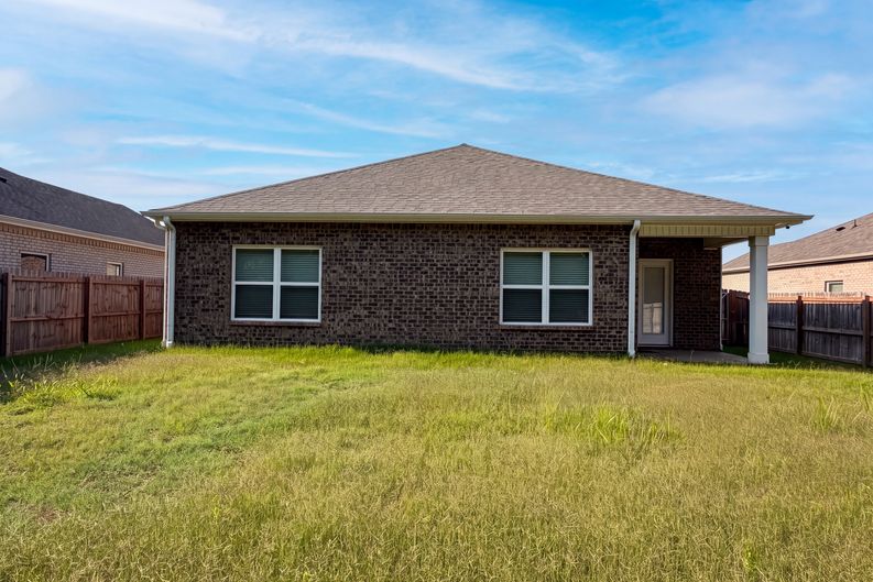 Photo 5 of 58 of 12898 Golden Hay Cir NW, Madison, AL