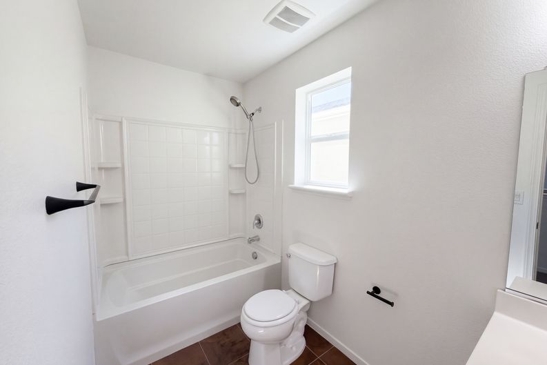 Photo 13 of 18 of 8260 Red Rock Dr, Sacramento, CA