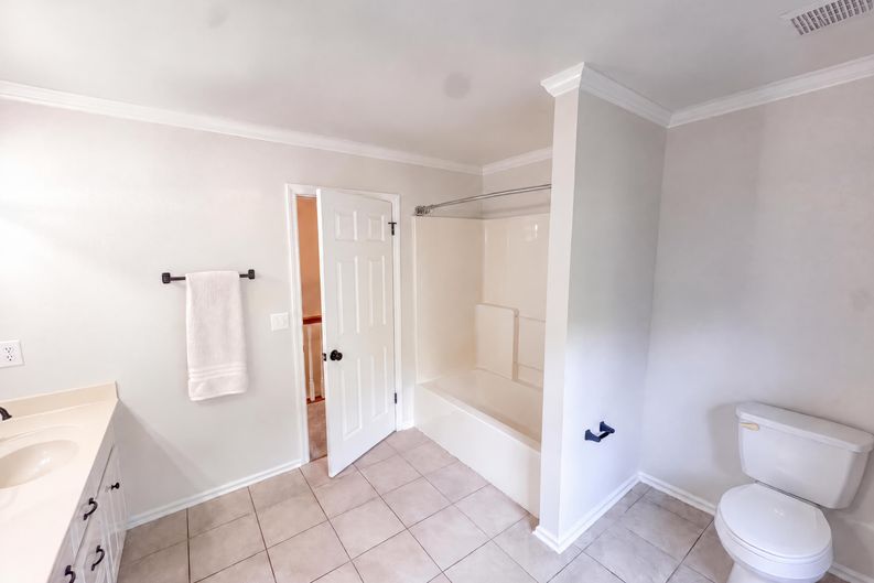 Photo 27 of 42 of 133 Rocky Waters Cir, Cullman, AL