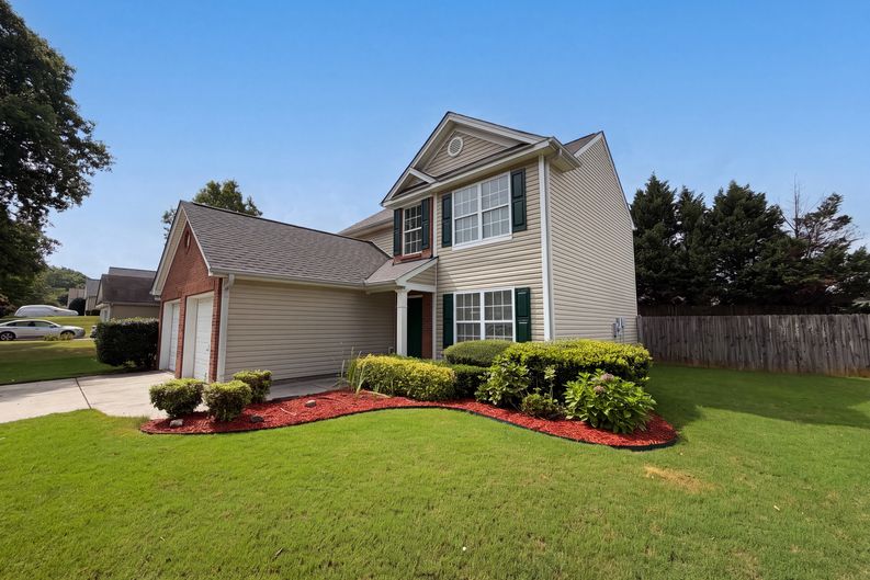 Photo 33 of 44 of 4636 Pine Acre Cir, Sugar Hill, GA