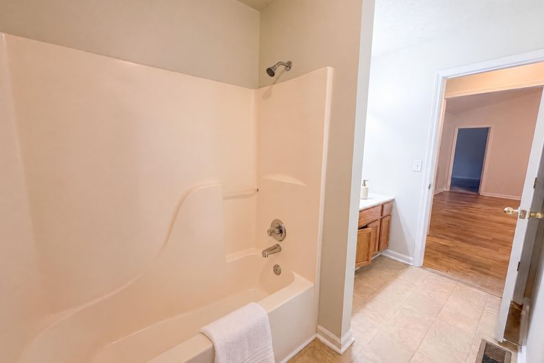 Photo 25 of 31 of 1035 Sassafras Ln, Goodlettsville, TN