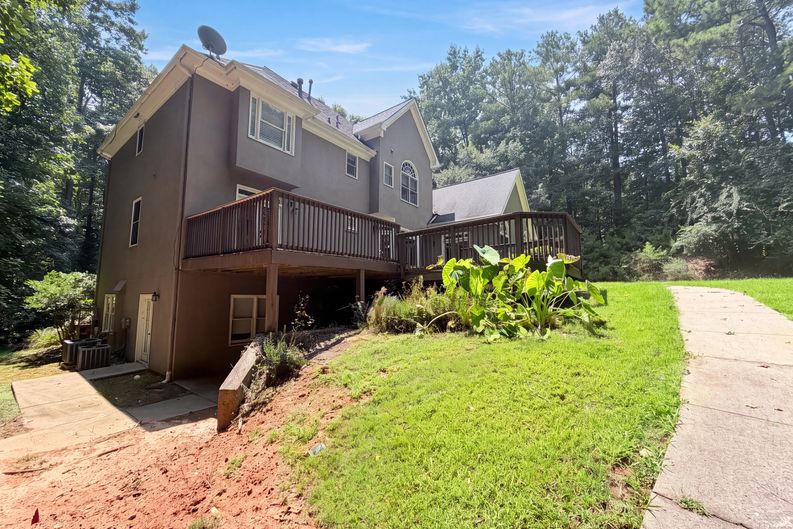 Photo 5 of 40 of 120 Bay Colt Rd, Alpharetta, GA
