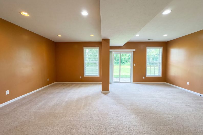 Photo 37 of 43 of 7212 Maple Bluff Pl, Indianapolis, IN
