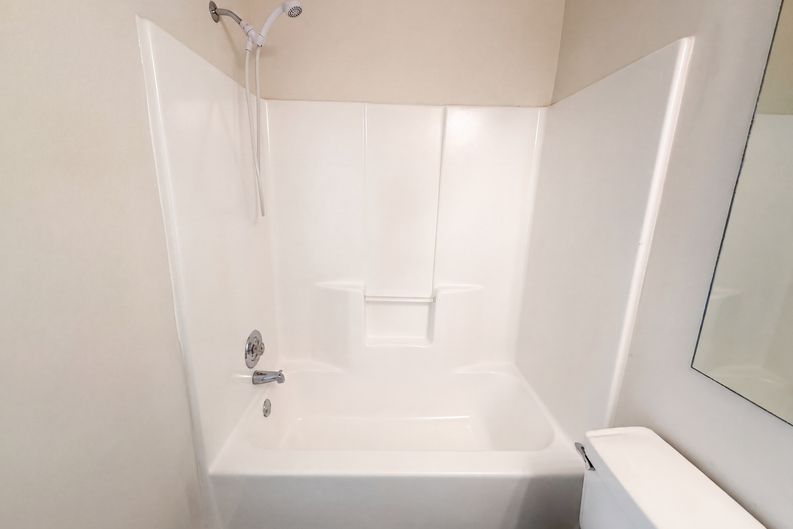 Photo 16 of 21 of 1337 Parkside Club Dr, Lawrenceville, GA