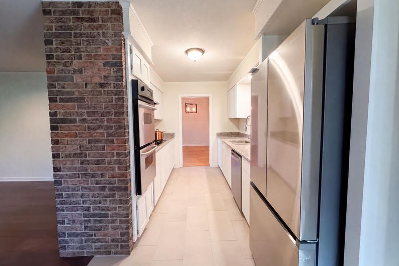 Photo 6 of 19 of 607 Turtle Creek Dr, Greenville, TX