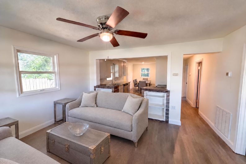 Photo 3 of 17 of 1610 Martin Ave, Gastonia, NC
