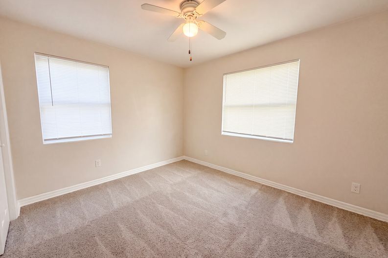 Photo 7 of 20 of 3740 Ballejo Ct W, Jacksonville, FL