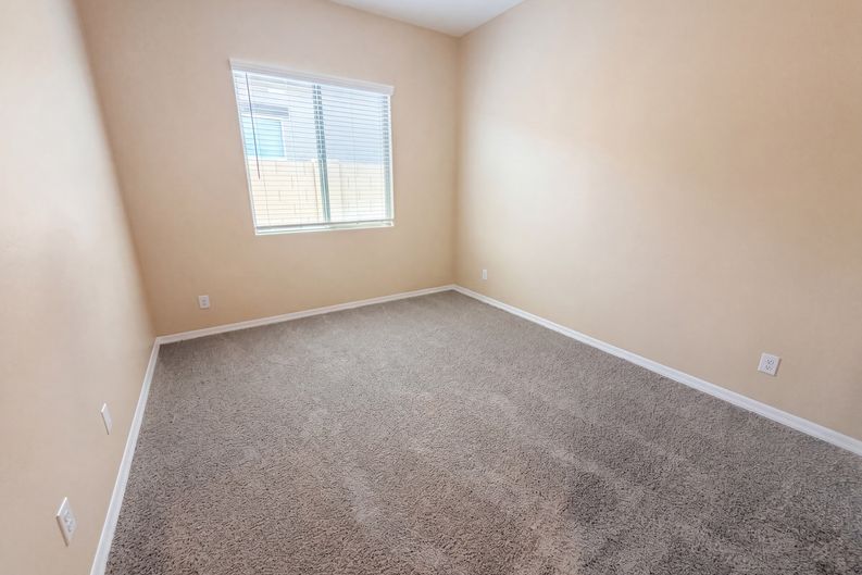 Photo 21 of 37 of 19562 W Wilshire Ave, Buckeye, AZ