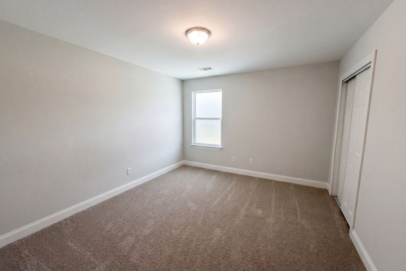 Photo 19 of 26 of 301 Cypresshill Ct, Simpsonville, SC
