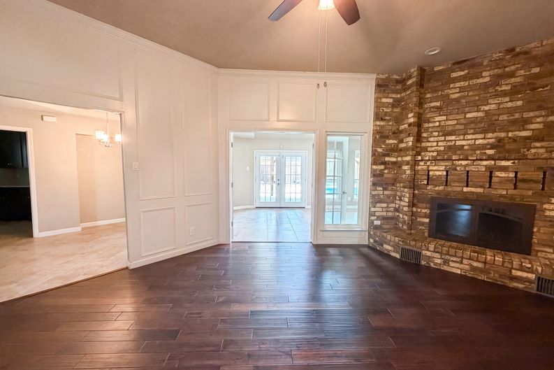 Photo 6 of 19 of 1533 Parkside Trl, Lewisville, TX