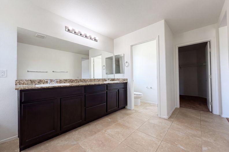 Photo 22 of 52 of 4036 White Opal St, Las Vegas, NV