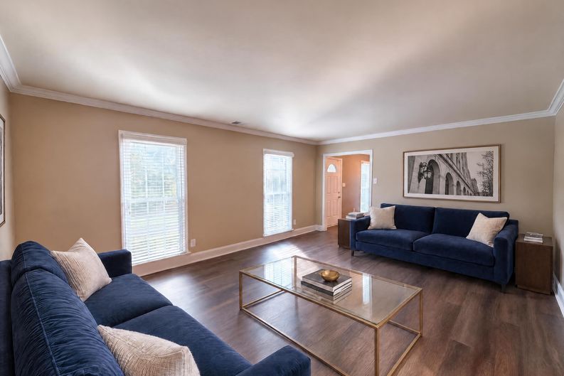 Photo 8 of 30 of 201 Wainsley Pl, Matthews, NC