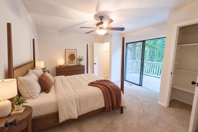 Photo 14 of 27 of 4043 Windward Dr, Tega Cay, SC