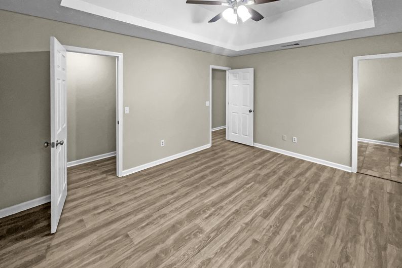Photo 4 of 39 of 3208 Navajo Cir, Gainesville, GA