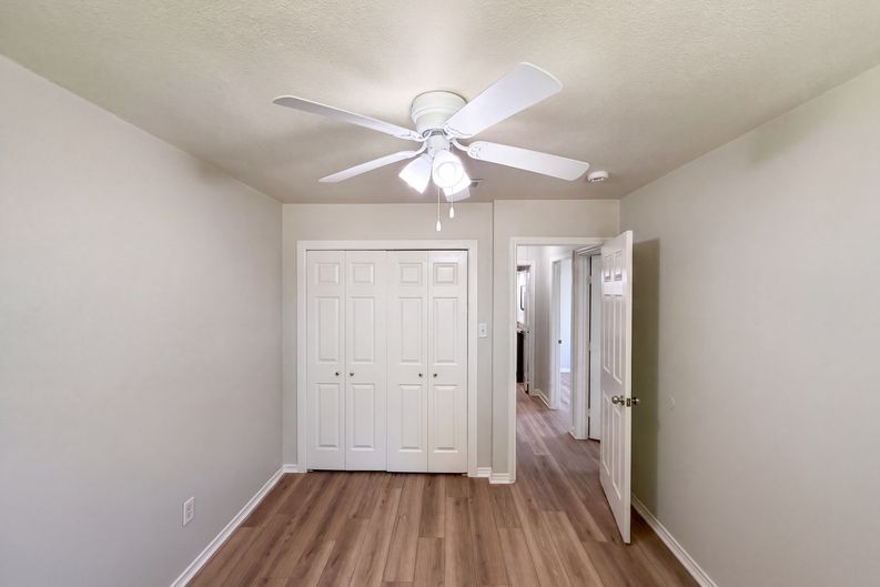 Photo 16 of 21 of 220 Grand Meadow Dr, Fort Worth, TX