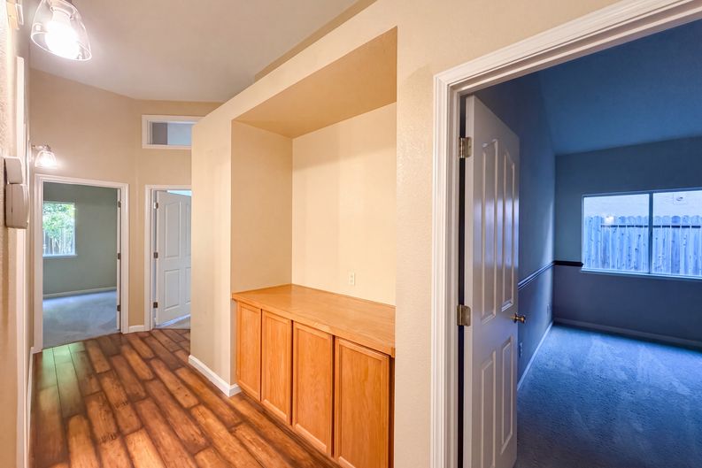 Photo 22 of 44 of 5344 Swindon Rd, Rocklin, CA