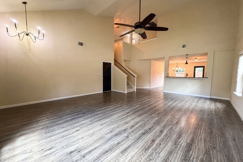 Photo 3 of 17 of 1404 Claire Ln, Royse City, TX
