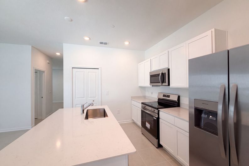 Photo 9 of 24 of 2172 Rider Rain Ln, Apopka, FL