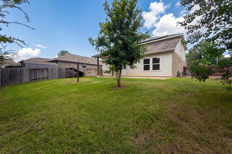 Photo 20 of 22 of 18664 Legend Oaks Dr, Magnolia, TX