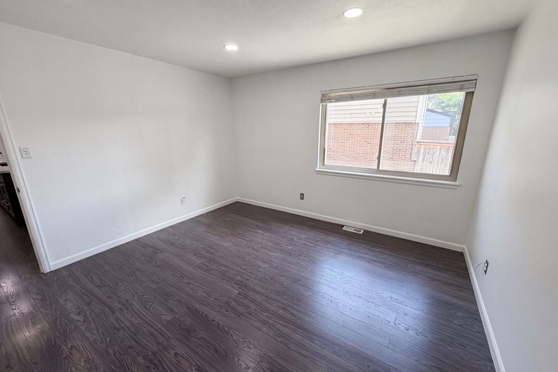 Photo 12 of 28 of 11835 Lincoln St, Northglenn, CO