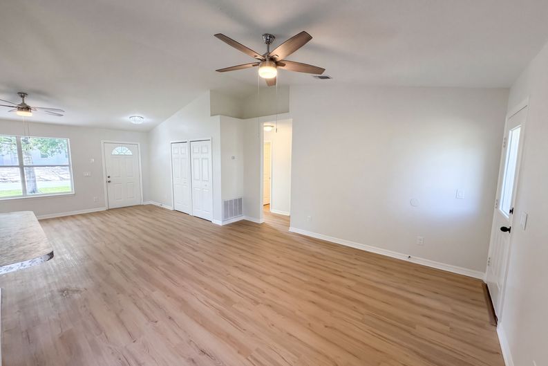Photo 8 of 28 of 2998 Firwood Ave SE, Palm Bay, FL