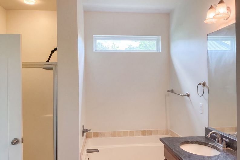 Photo 13 of 25 of 7734 Timber Leaf Ln, Bessemer, AL