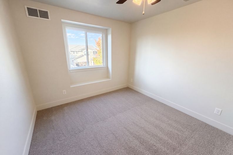 Photo 18 of 64 of 10469 Rutledge St, Parker, CO