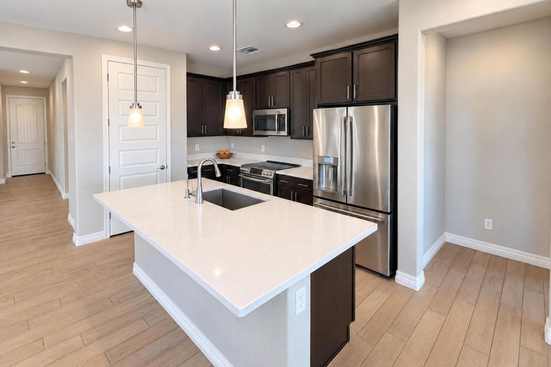 Photo 7 of 21 of 16722 S 181st Dr, Goodyear, AZ