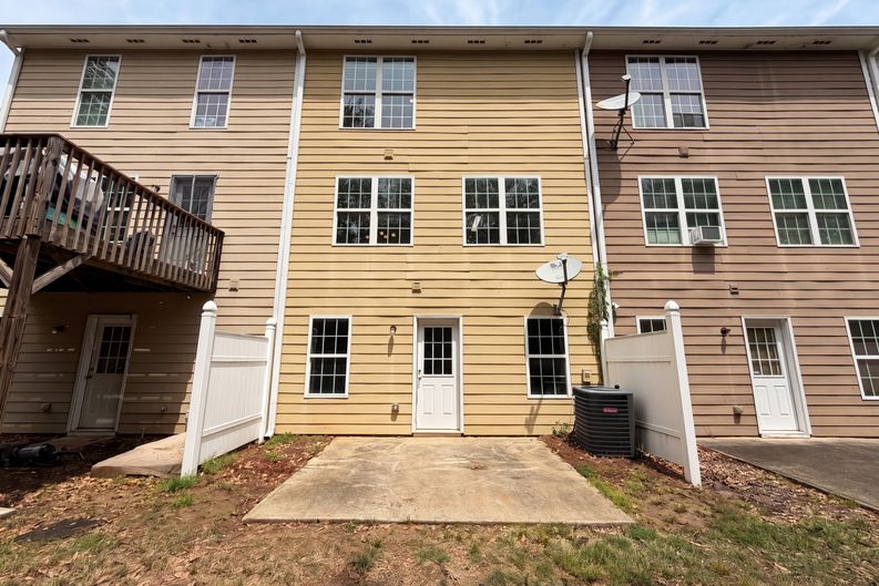 Photo 5 of 27 of 6369 Redan Sq, Lithonia, GA