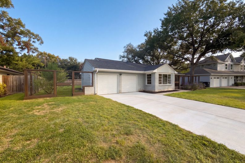Photo 27 of 29 of 3026 Deal St, Houston, TX
