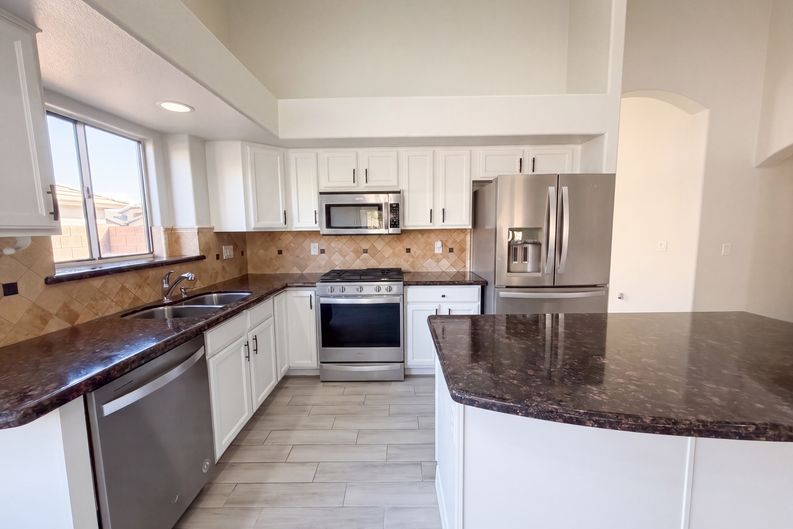 Photo 13 of 36 of 16630 W Pierce St, Goodyear, AZ