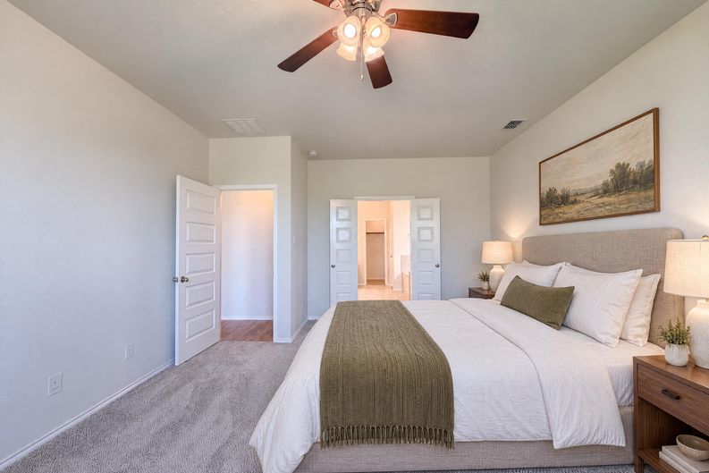 Photo 3 of 21 of 5904 Saddle Pack Dr, Fort Worth, TX