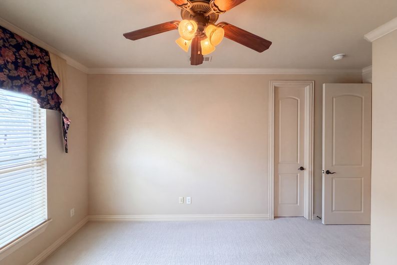 Photo 25 of 33 of 6113 Rock Dove Cir, Colleyville, TX
