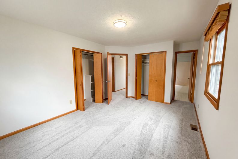 Photo 4 of 22 of 20710 Miller Ave, Cleveland, OH