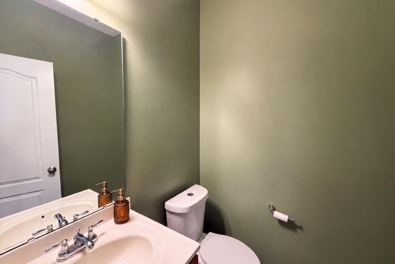 Photo 12 of 16 of 4034 Patriot Ridge Ct, Raleigh, NC