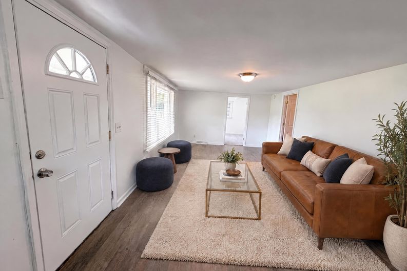 Photo 8 of 23 of 1502 Pine St, West Columbia, SC