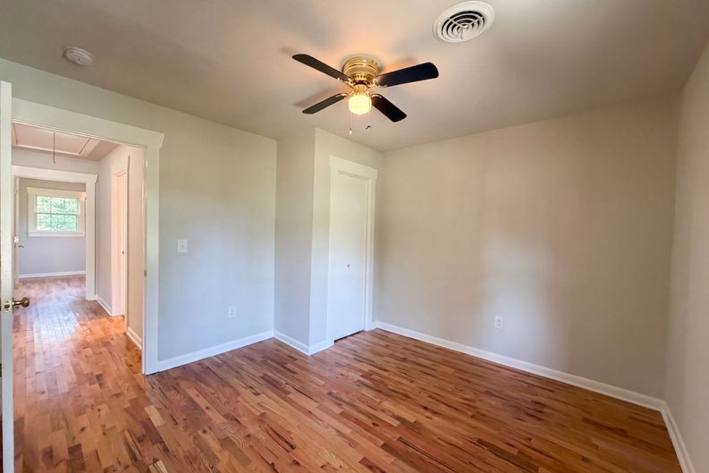 Photo 4 of 21 of 509 Drake Ave, Nashville, TN